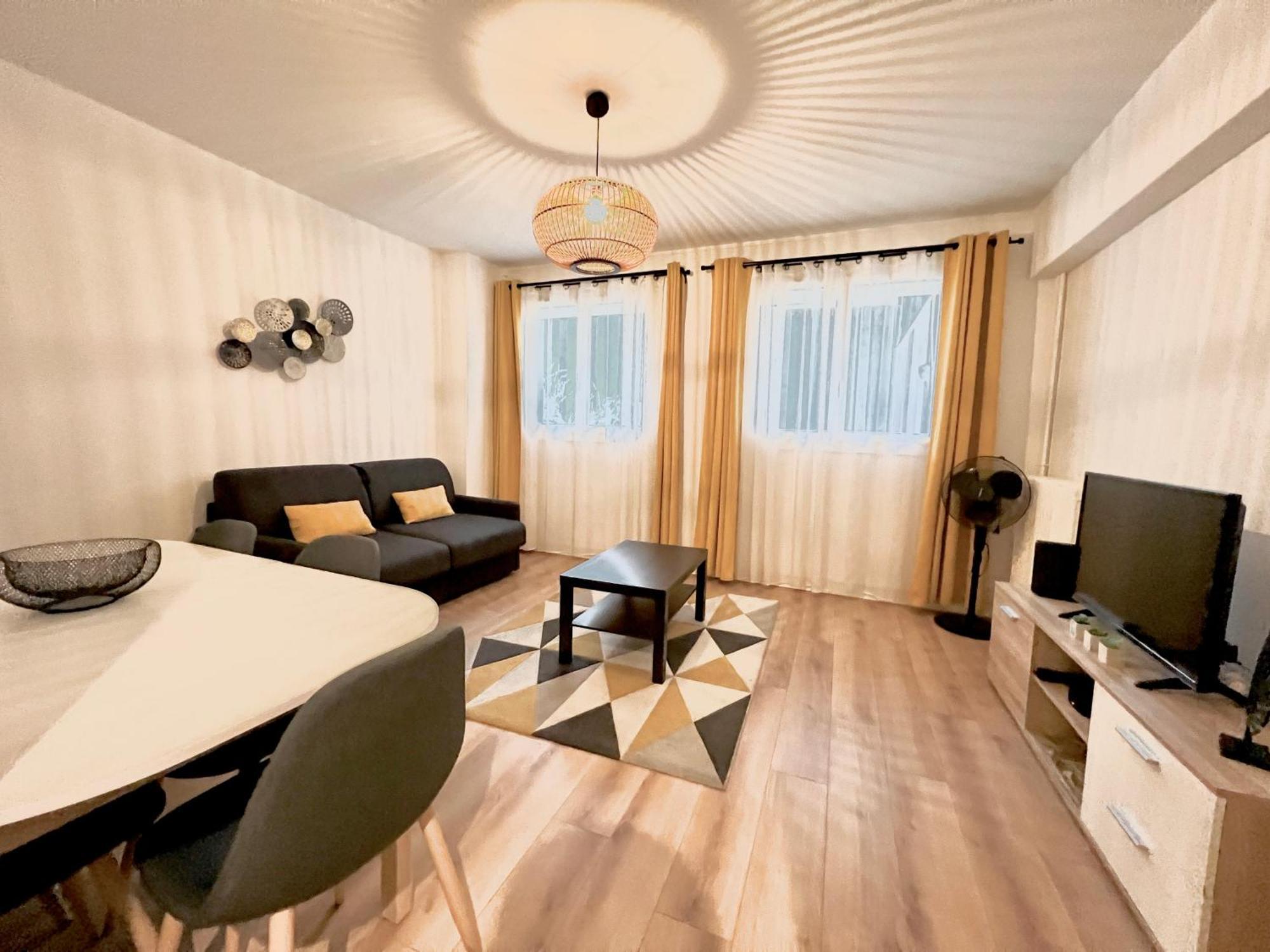 Stay House To Poitiers Zewnętrze zdjęcie