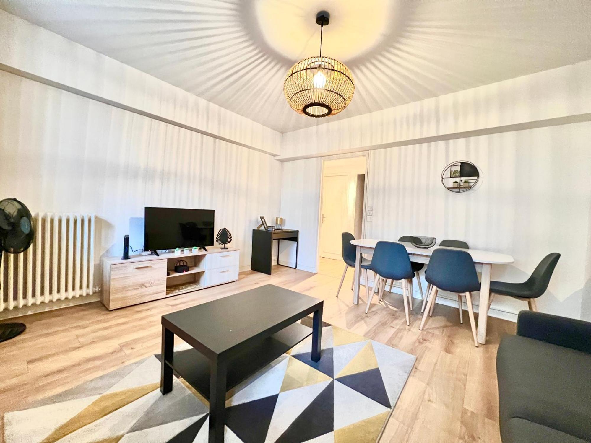 Stay House To Poitiers Zewnętrze zdjęcie